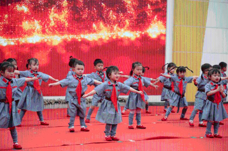 武汉送子鸟医院：求子无果的她来送子鸟治疗，成功收获好孕